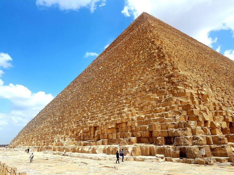 pyramida-cheopa gizas